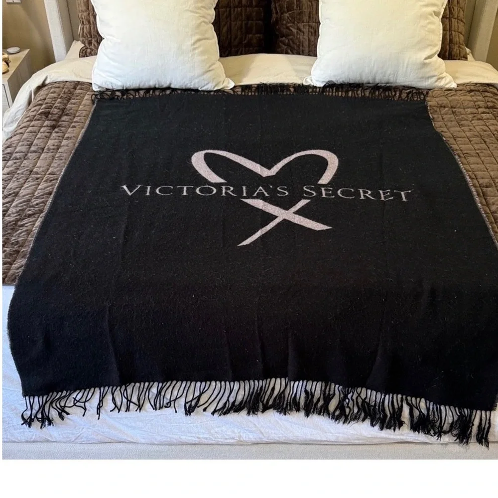 Victoria's Secret Black Pink Logo Knit Blanket Throw with Fringe New‎ $58